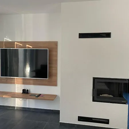 Vilka Petra Pod Bezdezem * Bela pod Bezdezem